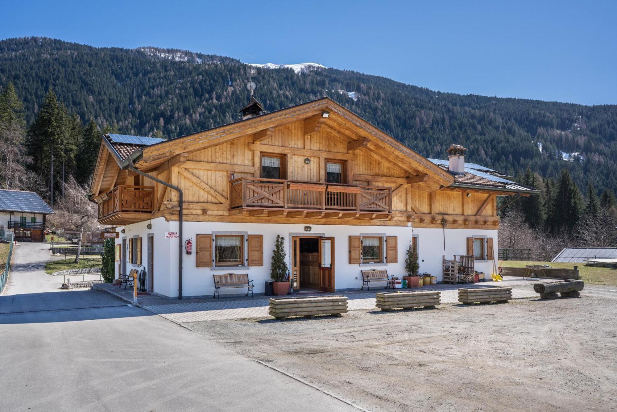 Chalet Camping Fae 3 Villa Madonna Eksteriør bilde